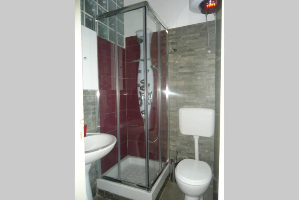 "Little Sicilian Home"-Room With A Private Bathroom & Kitchen -Fridge - And Shared A Beautiful Terrace On Hostel Taormina Center Экстерьер фото