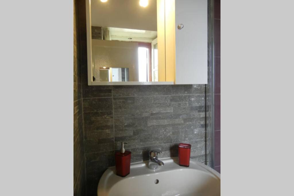 "Little Sicilian Home"-Room With A Private Bathroom & Kitchen -Fridge - And Shared A Beautiful Terrace On Hostel Taormina Center Экстерьер фото