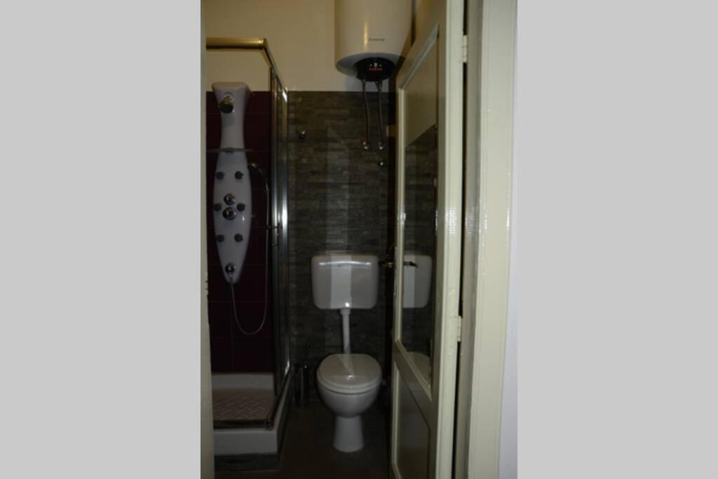 "Little Sicilian Home"-Room With A Private Bathroom & Kitchen -Fridge - And Shared A Beautiful Terrace On Hostel Taormina Center Экстерьер фото